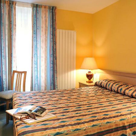 Logis Hotel Le Continental Châteauroux Kültér fotó